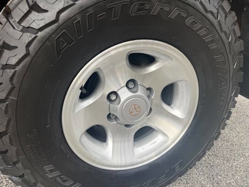 Used 1993 Toyota Land Cruiser image 24