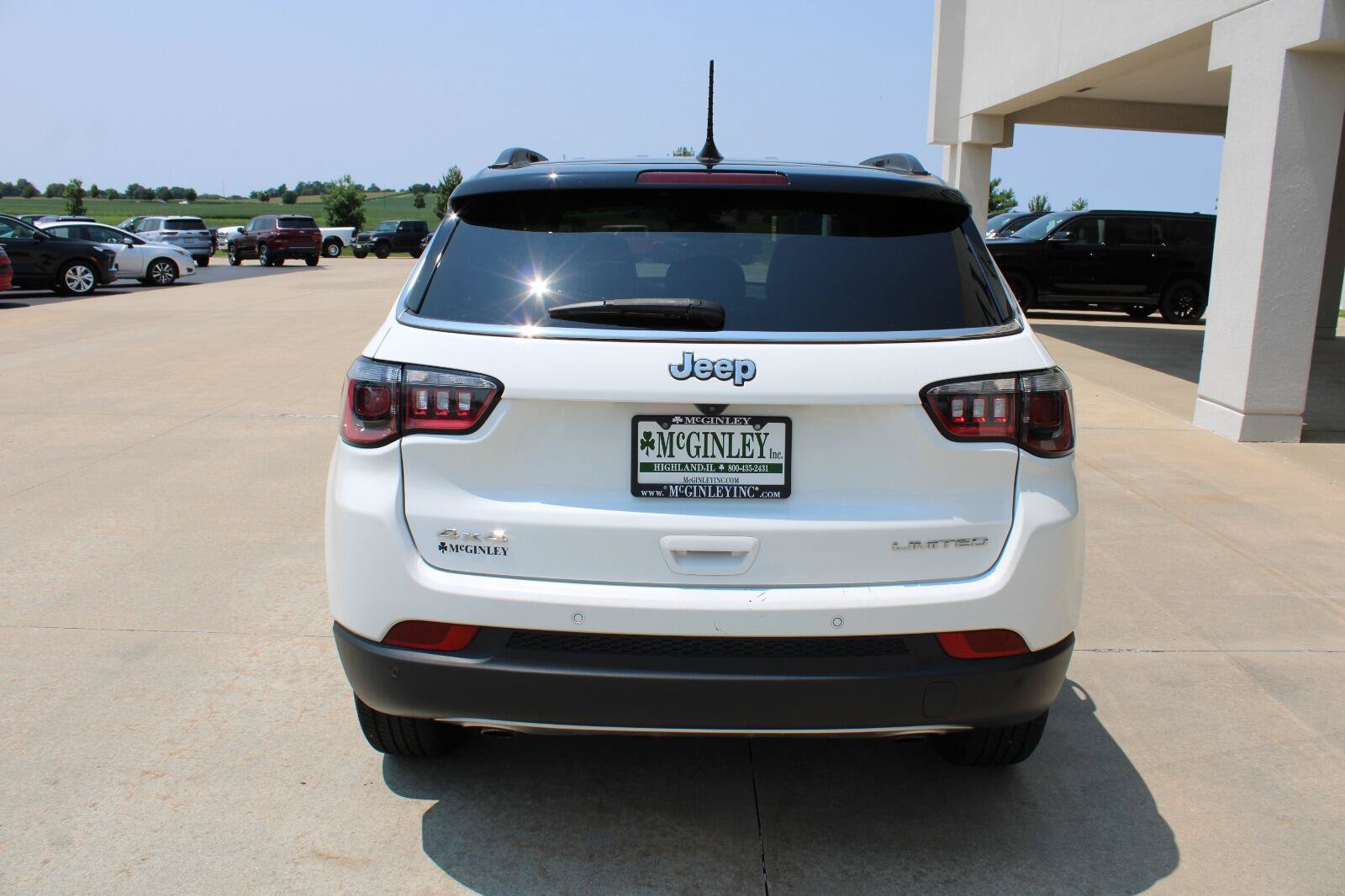 Used 2023 Jeep Compass Limited AWD/4WD image 8