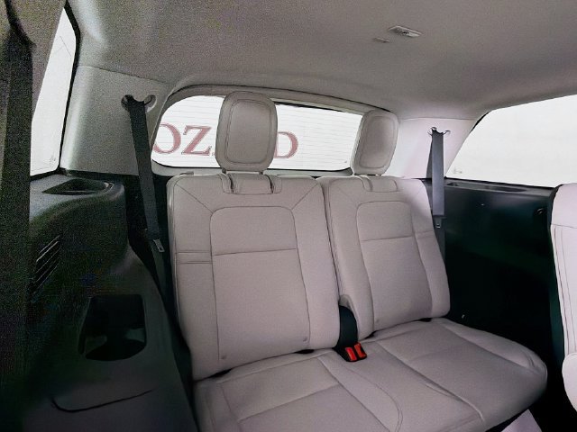 New 2026 Lincoln Aviator 2WD image 30
