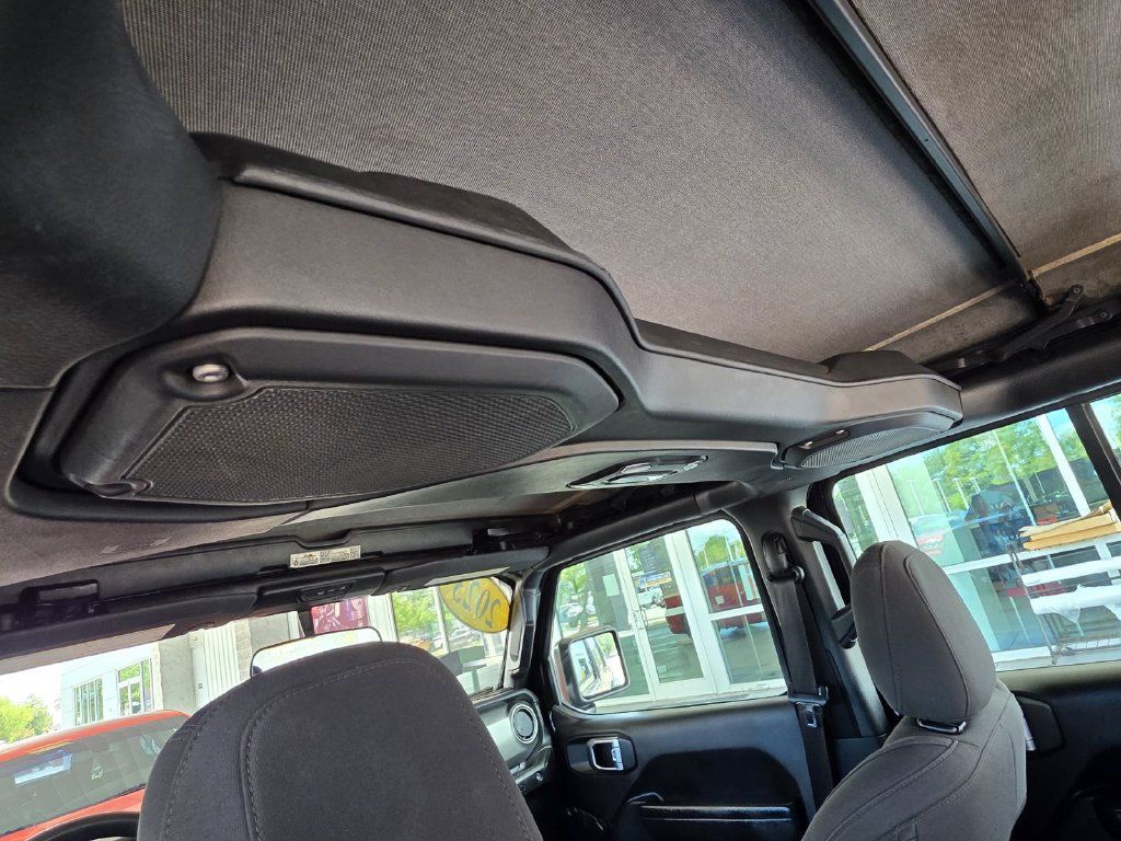 Used 2023 Jeep Wrangler Unlimited Sport AWD/4WD image 10