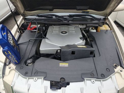 Used 2007 Cadillac STS w/ Wood Trim Package RWD image 11