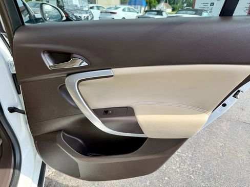 Used 2016 Buick Regal Premium FWD image 21