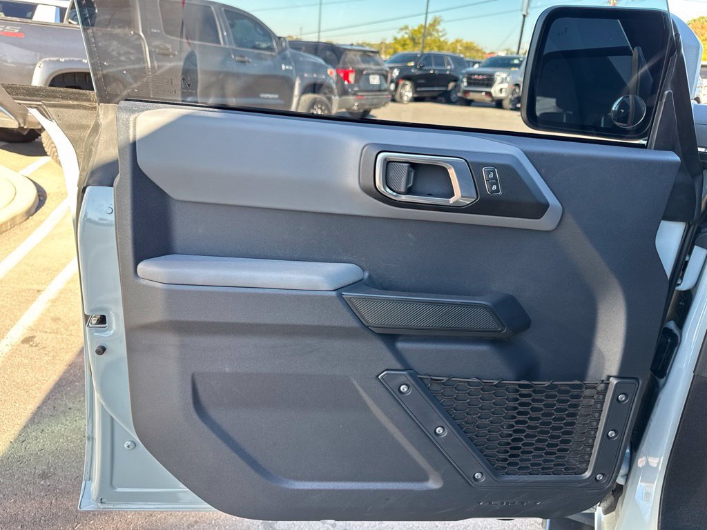 Used 2023 Ford Bronco Big Bend AWD/4WD image 13