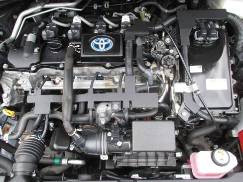 Used 2022 Toyota Corolla LE image 8