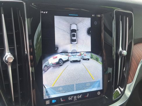 Certified 2024 Volvo S60 B5 Plus image 19