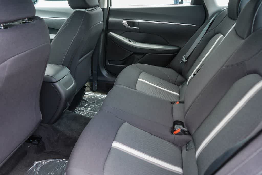 New 2026 Hyundai Sonata SE FWD image 17