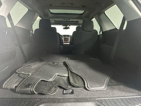 Used 2015 GMC Acadia SLE FWD image 23