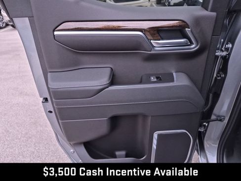 New 2026 GMC Sierra 1500 SLE w/ Preferred Package RWD image 38