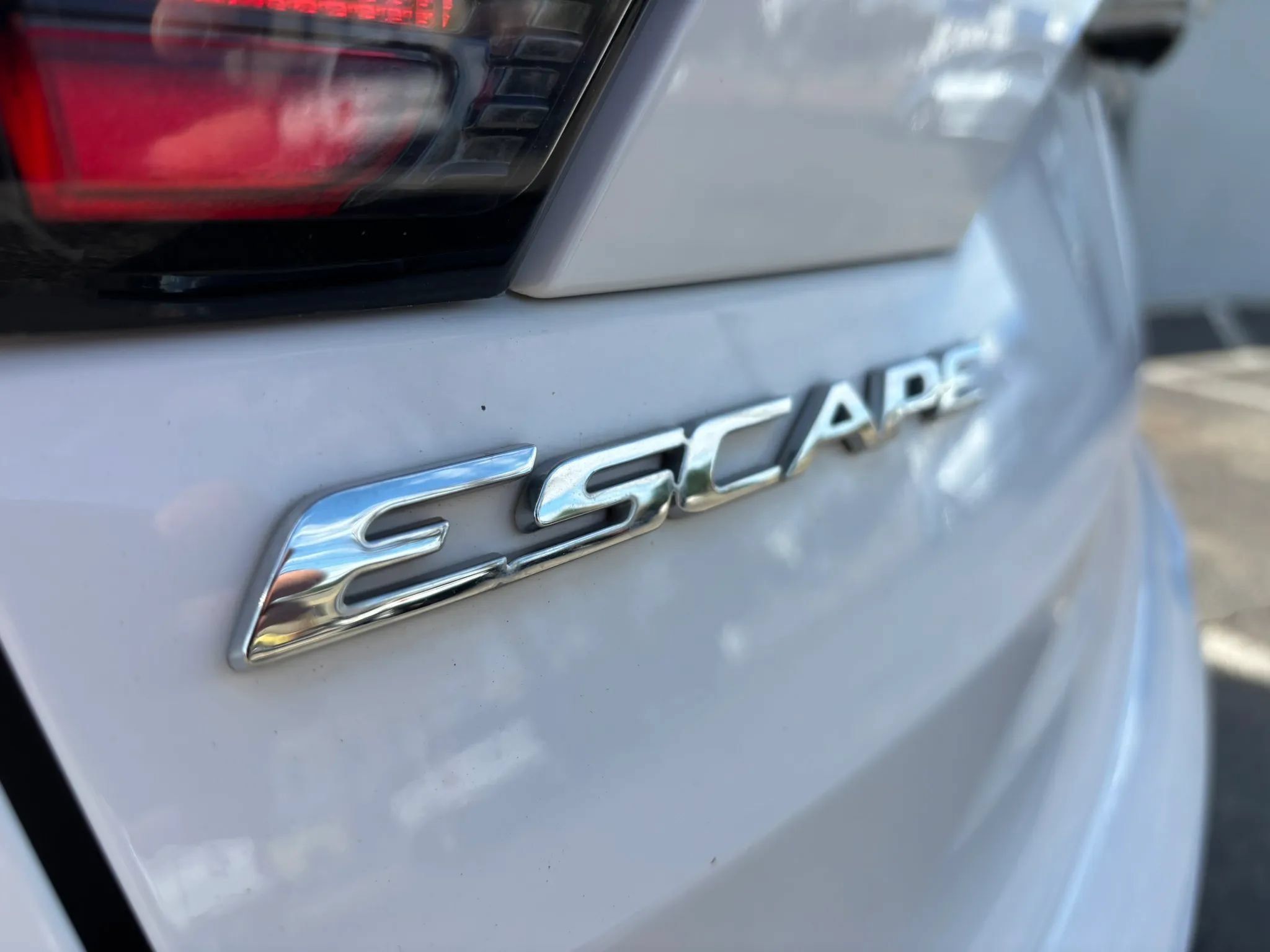 Used 2018 Ford Escape SE AWD/4WD image 11