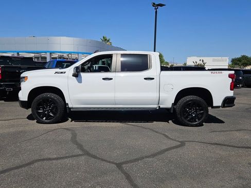 Used 2024 Chevrolet Silverado 1500 LT Trail Boss w/ Convenience Package II image 8