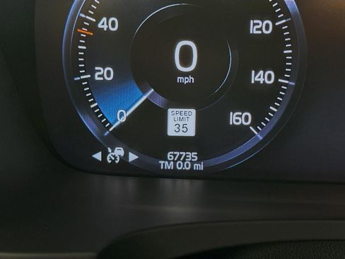 Used 2019 Volvo S90 T5 Momentum image 50