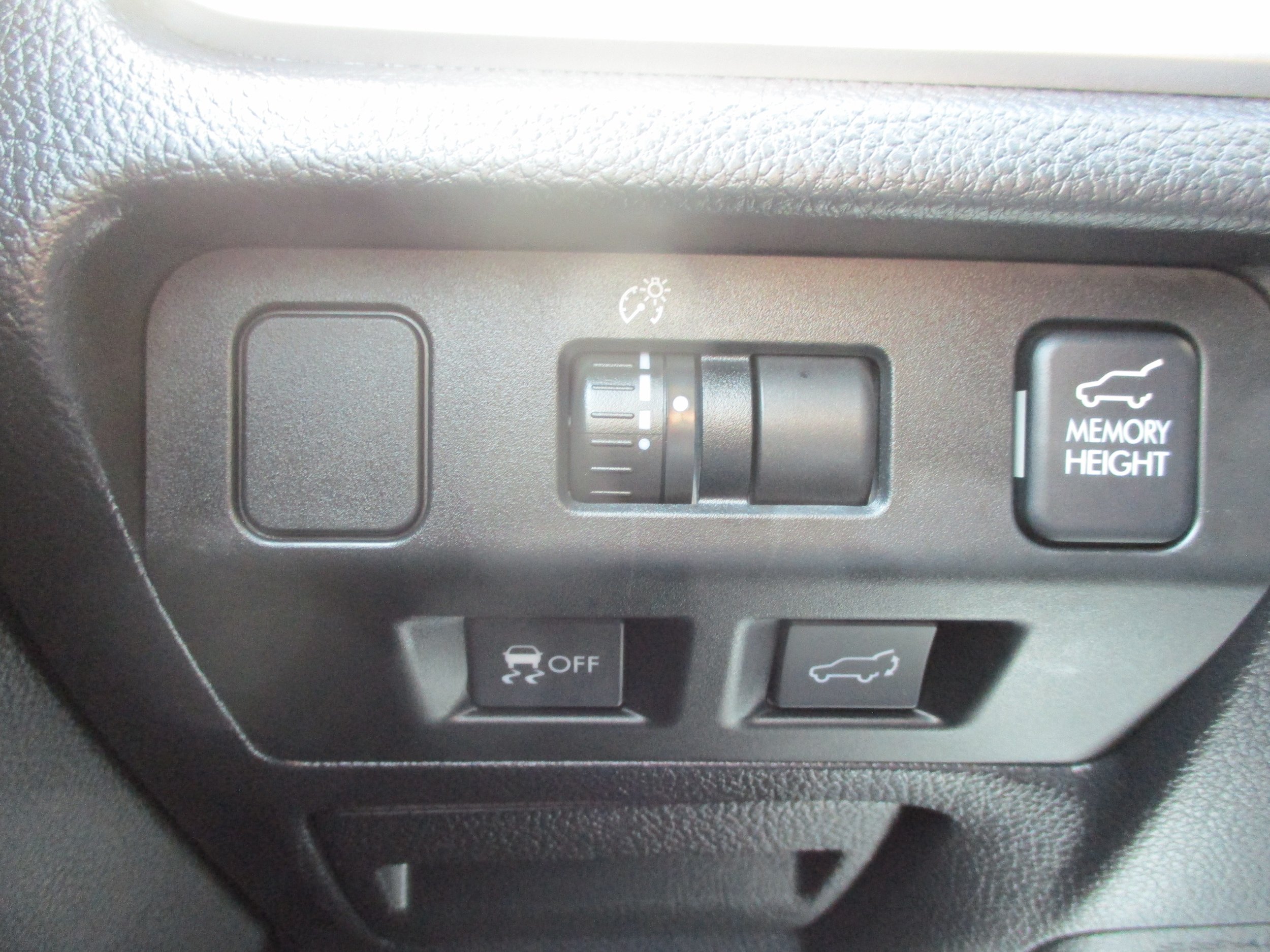 Used 2015 Subaru Forester 2.0XT Touring AWD/4WD image 22