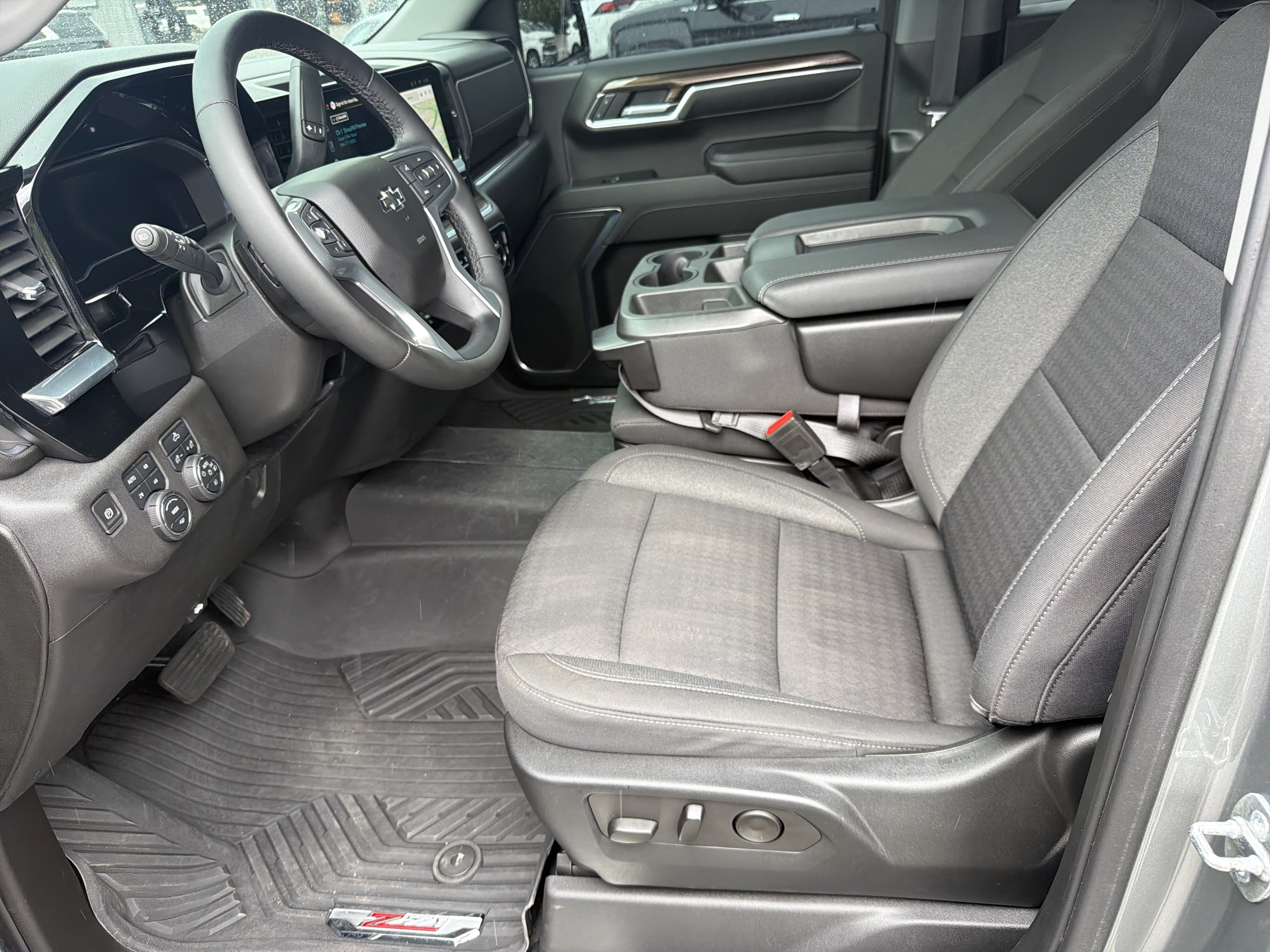 Used 2023 Chevrolet Silverado 1500 RST AWD/4WD image 10