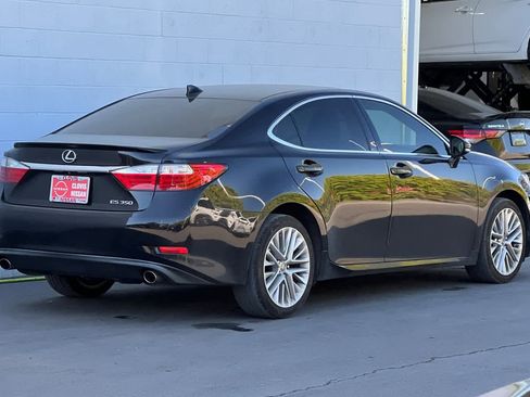 Used 2015 Lexus ES 350 w/ Luxury Package image 3