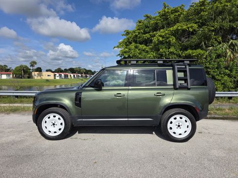 Used 2026 Land Rover Defender 110 S AWD/4WD image 7