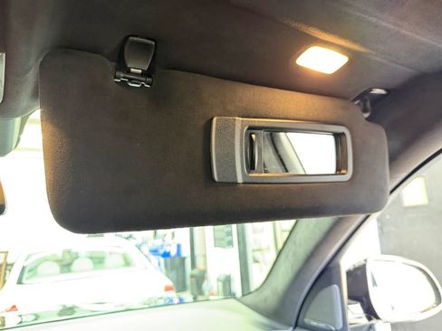 Used 2021 BMW X7 M50i AWD/4WD image 32