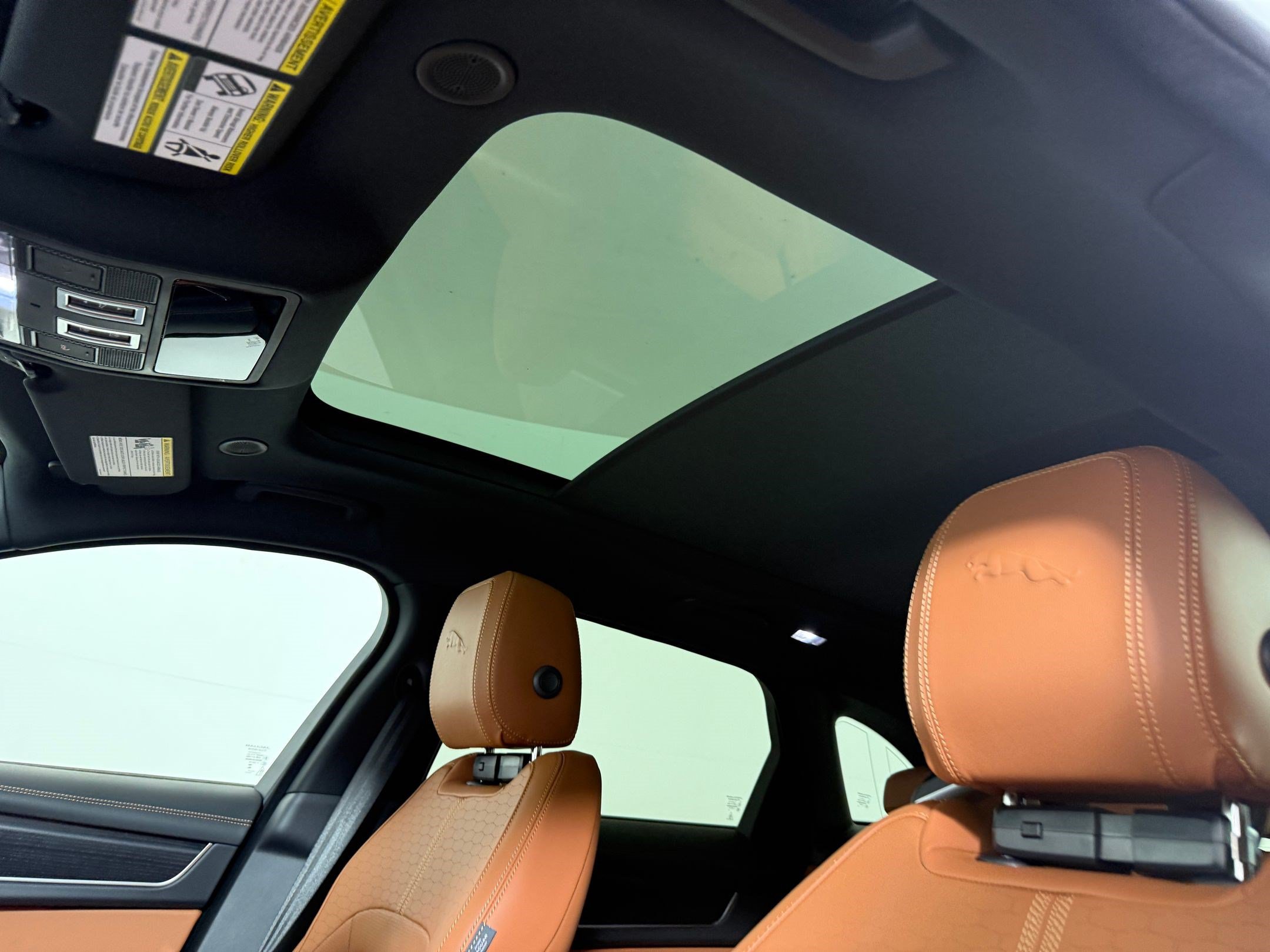 New 2026 Jaguar F-PACE R-Dynamic S AWD/4WD image 22