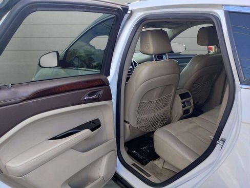 Used 2014 Cadillac SRX Luxury w/ Driver Awareness Package AWD/4WD image 18