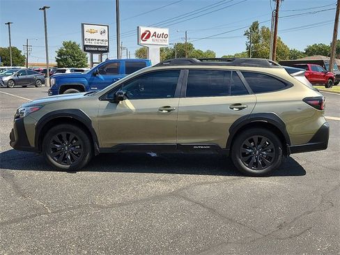 Used 2023 Subaru Outback Onyx Edition image 2