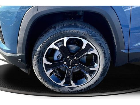New 2026 Chevrolet Equinox LT w/ LPO, Floor Liner Package AWD/4WD image 13