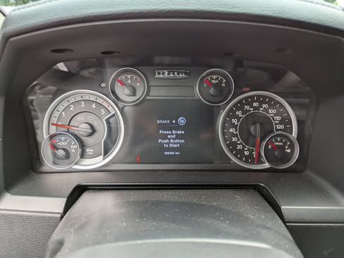 Used 2014 RAM 1500 Laramie w/ Trailer Tow Group AWD/4WD image 4