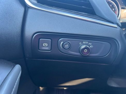 Used 2019 Buick Enclave Premium w/ Experience Buick Package AWD/4WD image 33