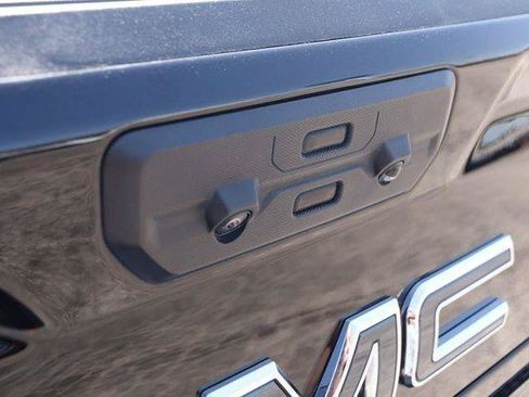 Used 2025 GMC Sierra 1500 Denali Ultimate AWD/4WD image 7
