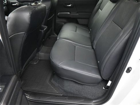 Used 2023 Toyota Tacoma TRD Sport image 16