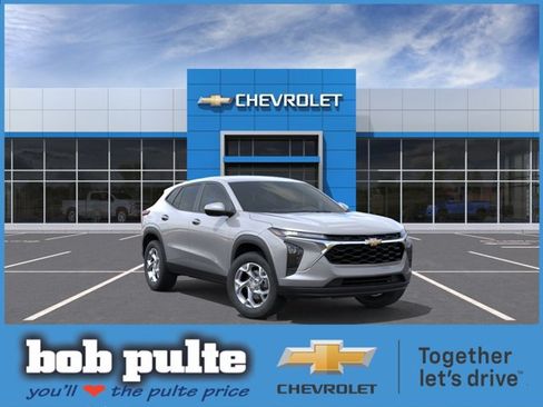 New 2026 Chevrolet Trax LS w/ LS Convenience Package FWD image 1