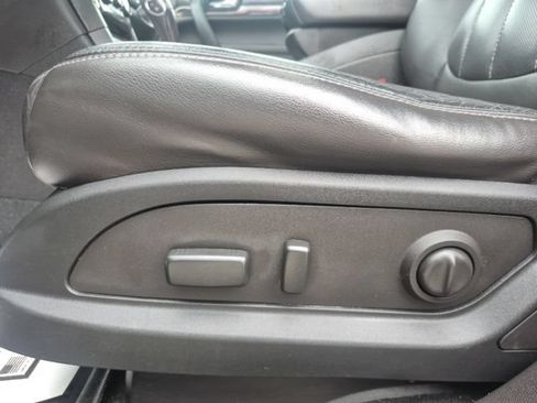 Used 2016 Buick Enclave Leather AWD/4WD image 10