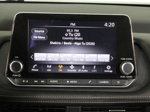 Certified 2026 Nissan Rogue SV FWD image 9