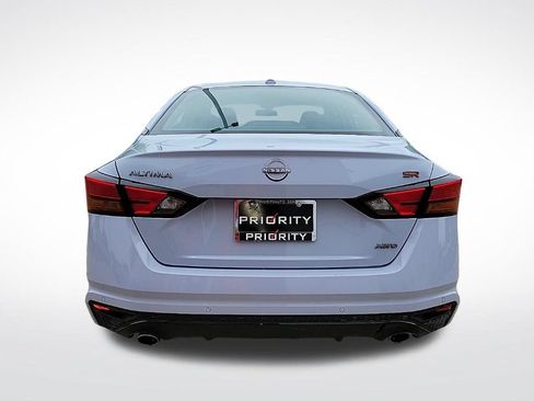 Used 2024 Nissan Altima 2.5 SR AWD/4WD image 4