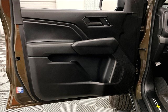 Used 2024 Chevrolet Colorado Trail Boss w/ Advanced Trailering Package AWD/4WD image 21