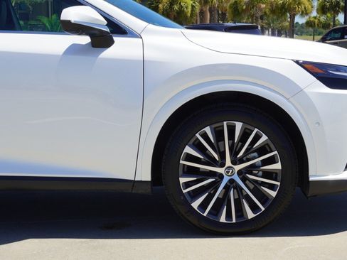 Used 2023 Lexus RX 350 Premium Plus w/ Cold Area Package FWD image 9