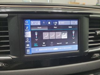 Used 2023 Chrysler Voyager LX video 3