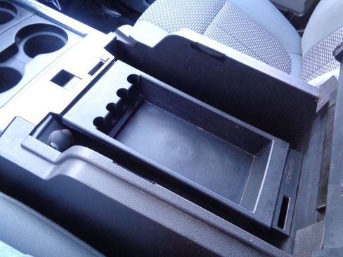 Used 2013 Ford F250 XLT w/ Chrome Pkg image 46