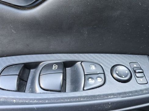 Used 2022 Nissan Sentra SV image 28