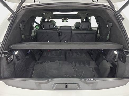 Certified 2025 BMW X7 xDrive40i w/ M Sport Package image 32