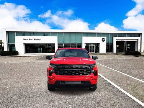 Used 2024 Chevrolet Silverado 1500 Custom image 3