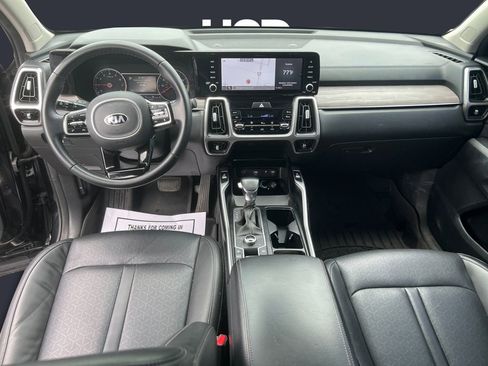 Used 2021 Kia Sorento EX w/ EX AWD X-Line Package image 10