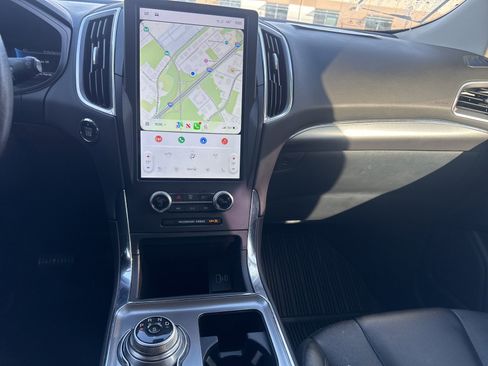 Used 2022 Ford Edge Titanium w/ Equipment Group 301A image 15