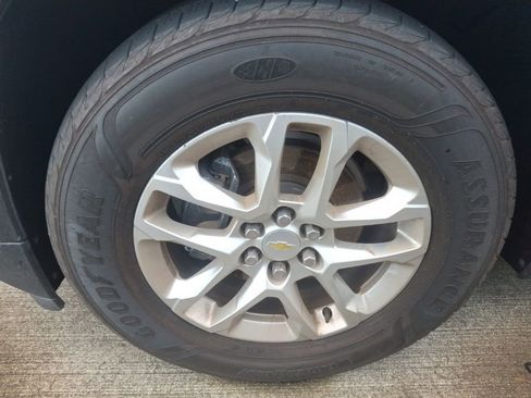 Used 2020 Chevrolet Traverse LT image 4