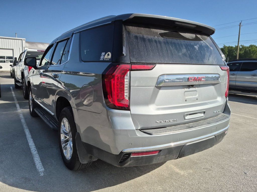 Used 2024 GMC Yukon SLT w/ SLT Luxury Package AWD/4WD image 5