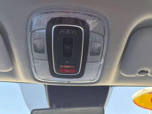 Used 2025 Hyundai Elantra SEL image 39