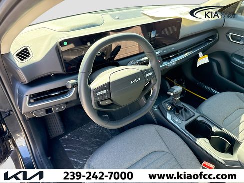New 2025 Kia K4 EX image 23