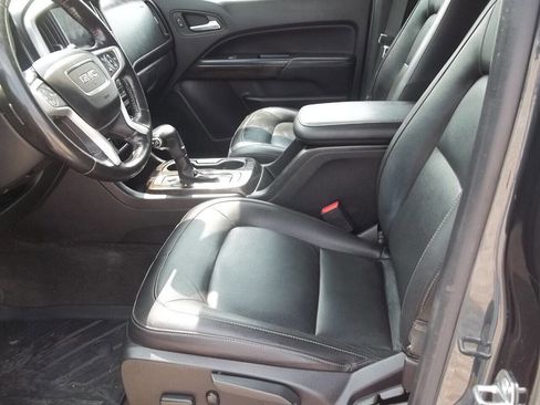 Used 2017 GMC Canyon SLT w/ Driver Alert Package image 8