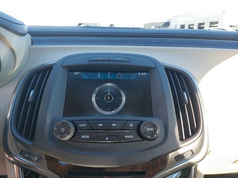 Used 2015 Buick LaCrosse Leather image 24