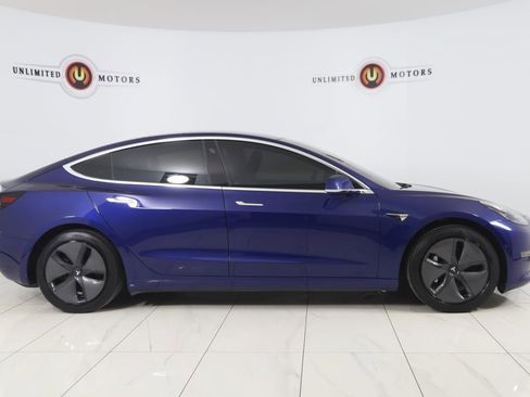 Used 2020 Tesla Model 3 Standard Range image 2