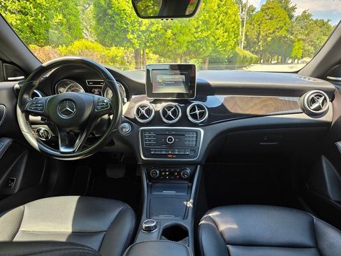Used 2015 Mercedes-Benz CLA 250 image 14