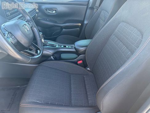 Used 2024 Honda HR-V Sport image 12